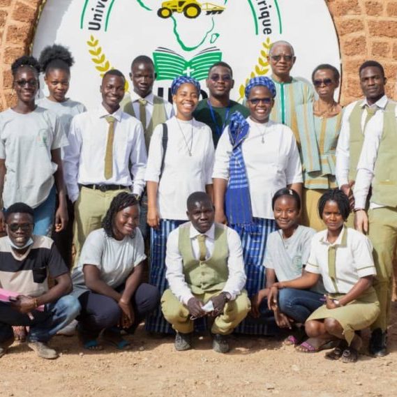 Financer des bourses universitaires pour des jeunes défavorisés du Burkina Faso