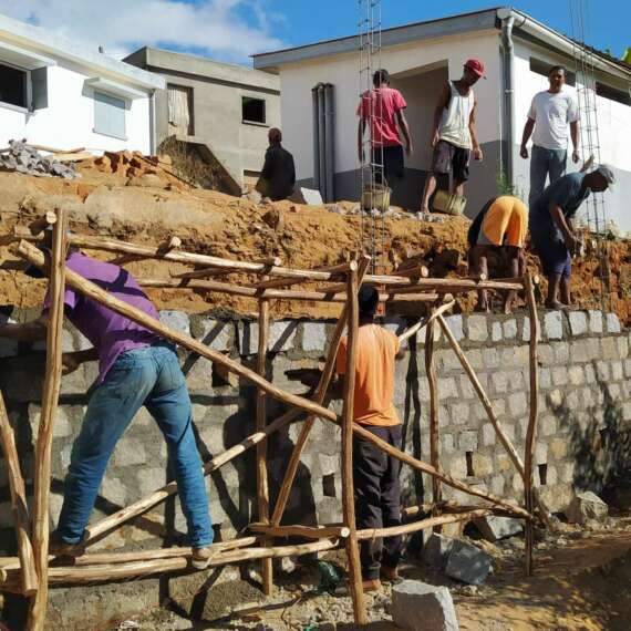 Construction d’un second bâtiment pour le collège de Tananarive